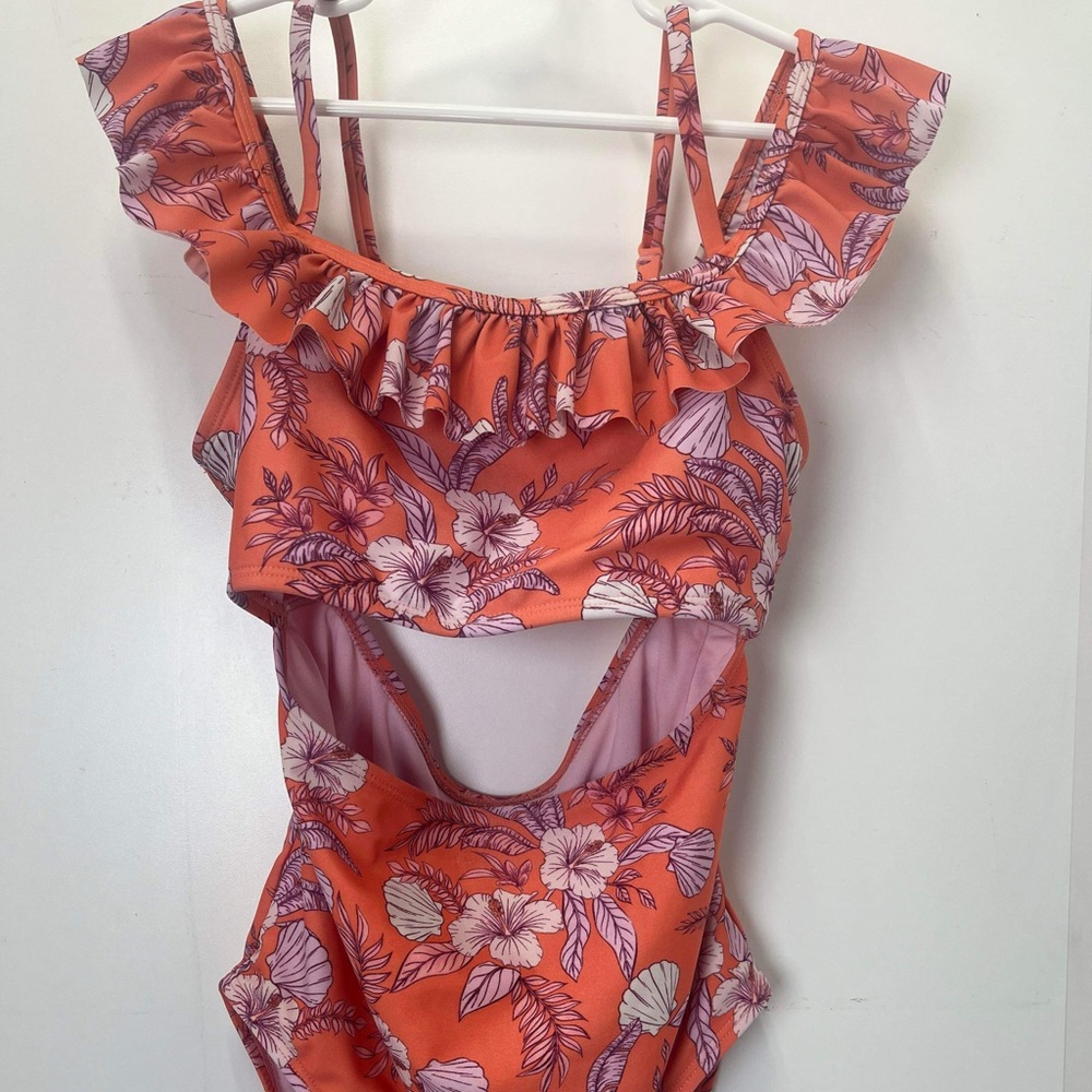 Bathing suit size 10/12 made by Art Class girls